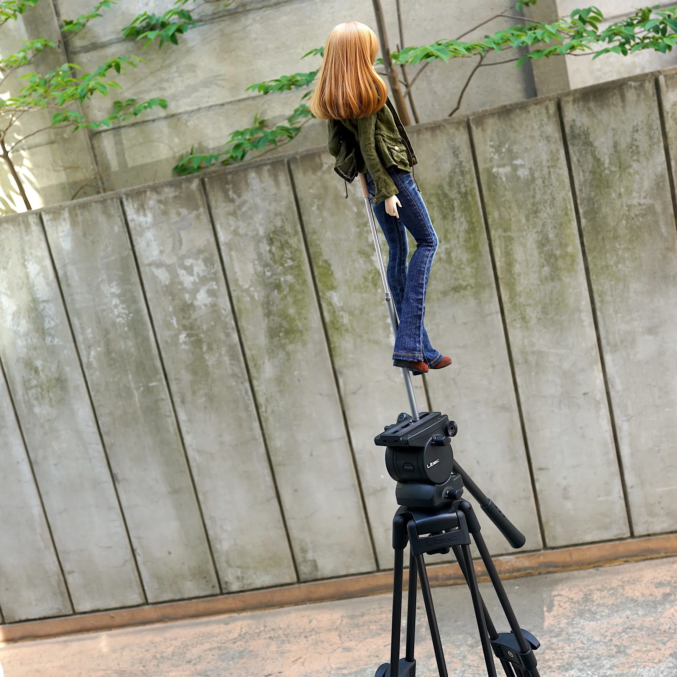 Air Stand (Gunmetal) - Image 7
