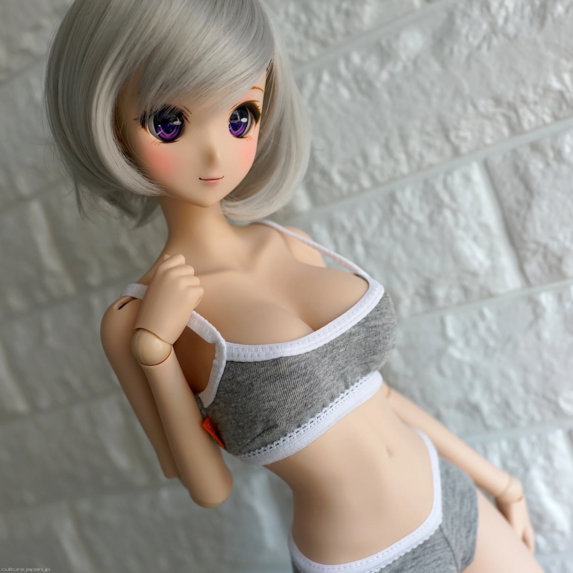 Sports Bra & Shorts Set (Gray) - Image 2