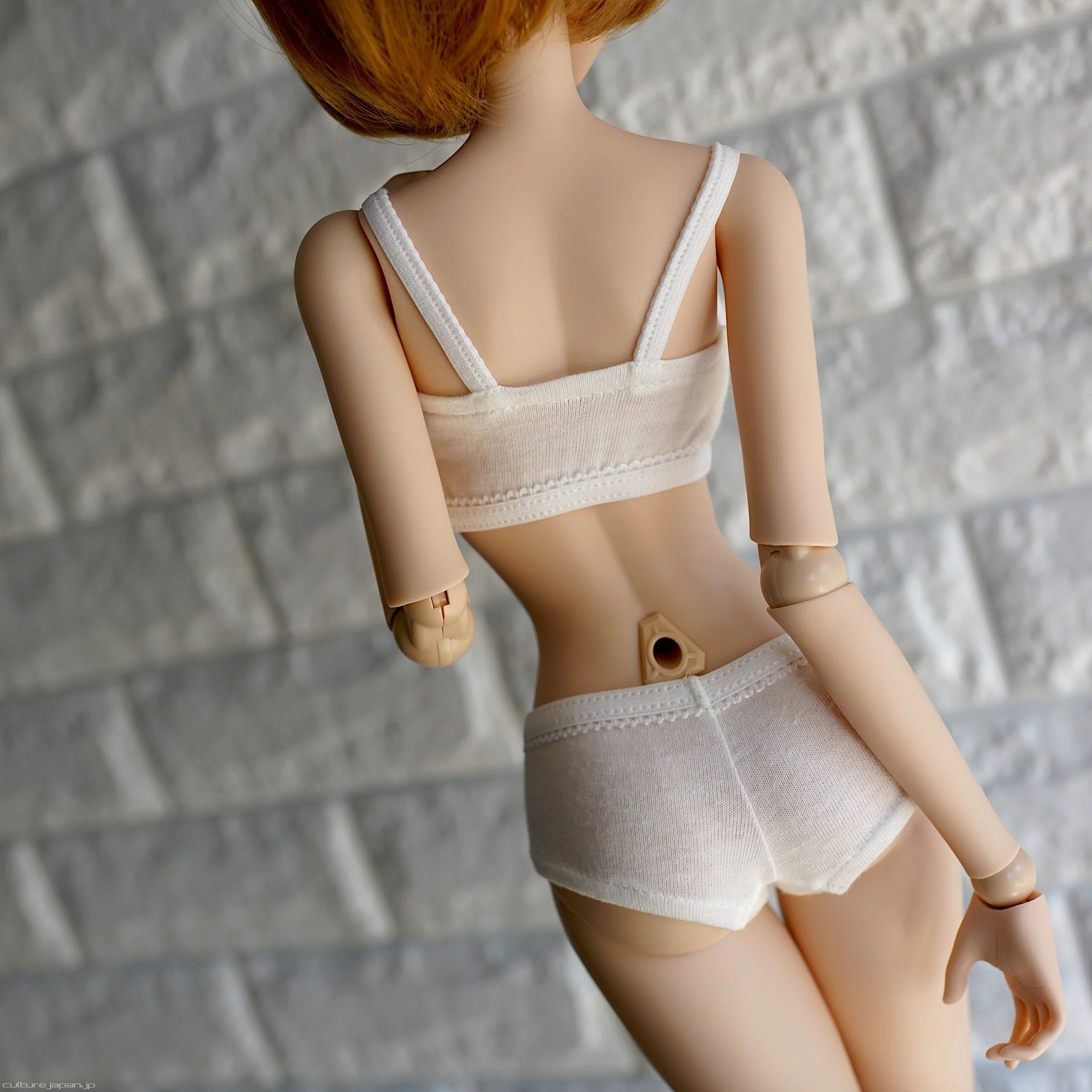 Sports Bra & Shorts Set (White) - Image 5